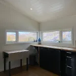 Practical And Cozy In Idyllic 3 Bedrooms *