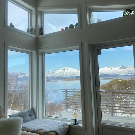 Practical And Cozy In Idyllic 3 Bedrooms * Senja