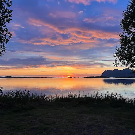 Practical And Cozy In Idyllic 3 Bedrooms